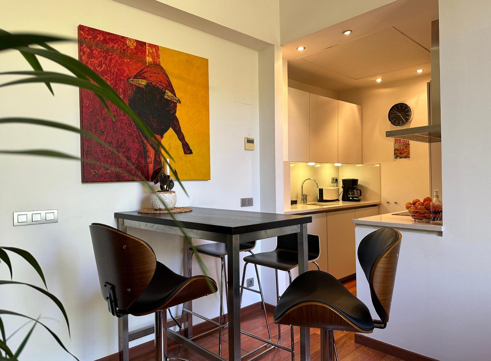 Cozy Place Picasso Apartment